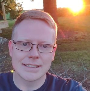 Meet your Posher, Adam